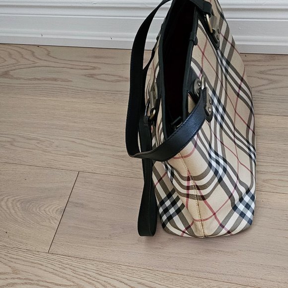 BURBERRY PURSE - Picture 5 of 7